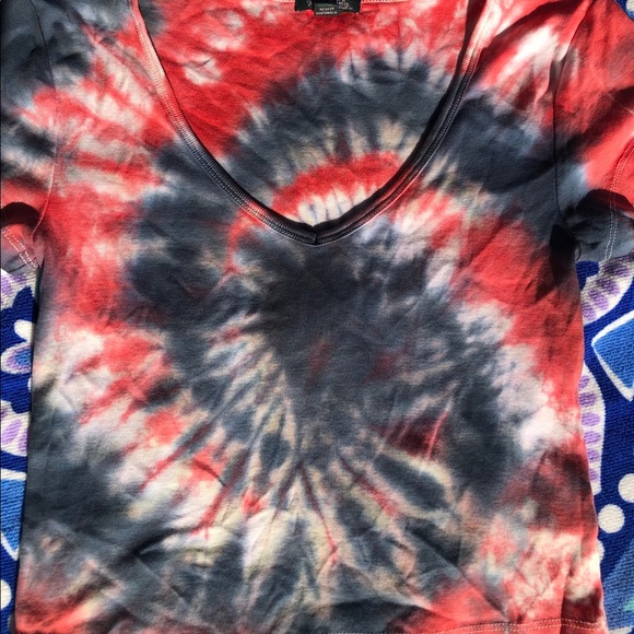 Tie Dyed Crop Top - Picture 2 of 2